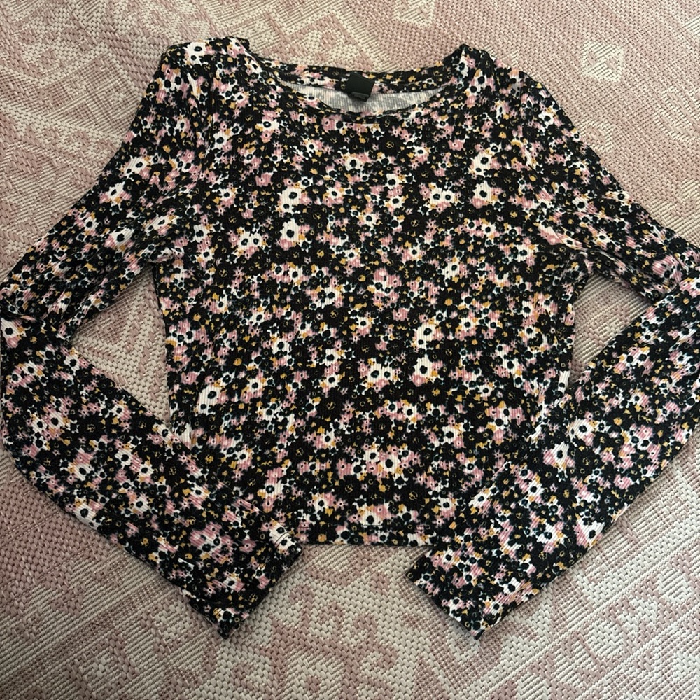 Black and White Fitted Crop Blouse